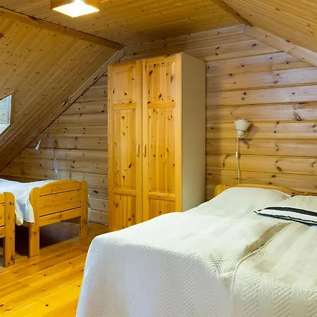 Karinhippu A Visit *