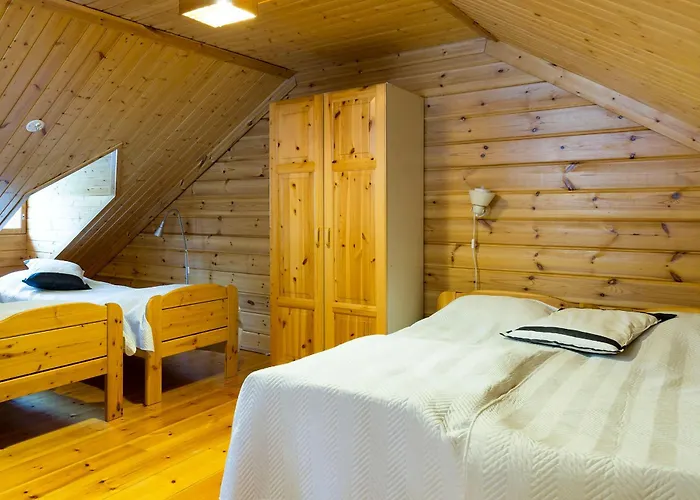 Karinhippu A Visit *