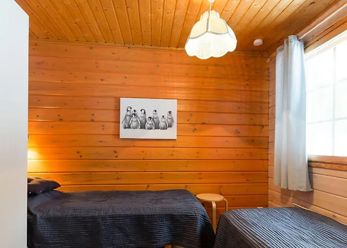 דירה Karinhippu A Visit