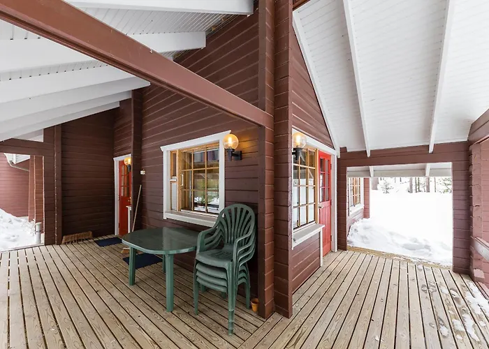 Karinhippu A Visit דירה